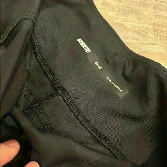 REI Swiftland 9” Running Shorts women’s size small - Picture 3 of 7